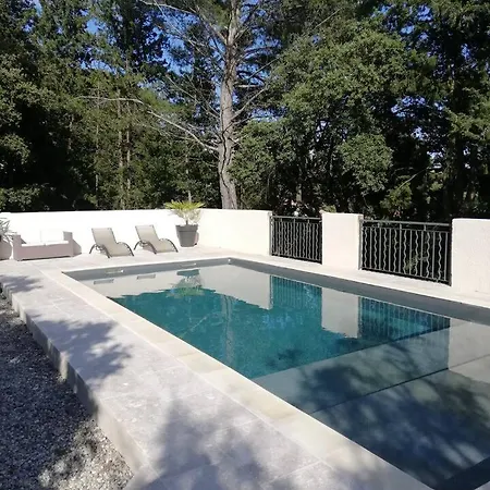 Les Camelias, Avec Piscine Nîmes