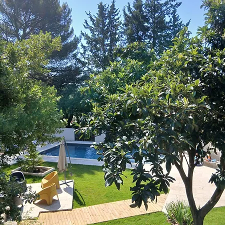 Les Camelias, Avec Piscine * Nîmes