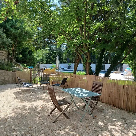 Les Camelias, Avec Piscine * Nîmes