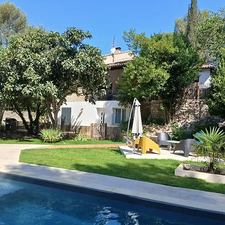 Daire Les Camelias, Avec Piscine