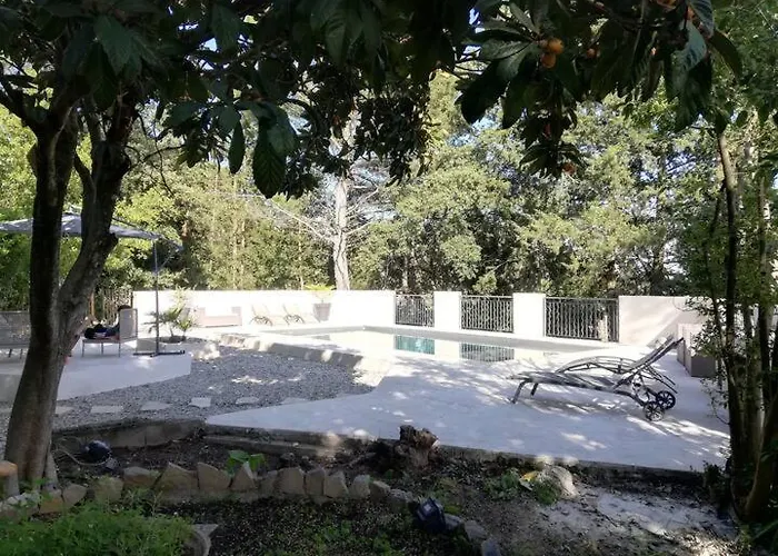 Au Calme Avec Jardin Διαμέρισμα